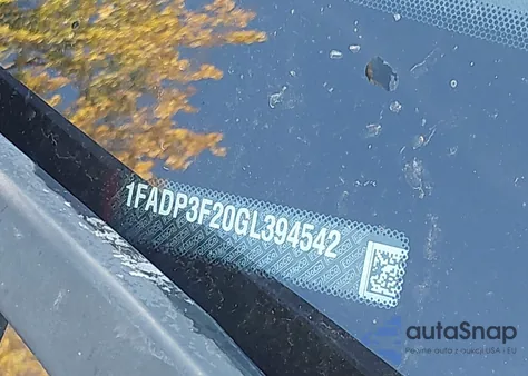 2016 Ford Focus Se z USA, uszkodzony, nr VIN 1FADP3F20GL394542